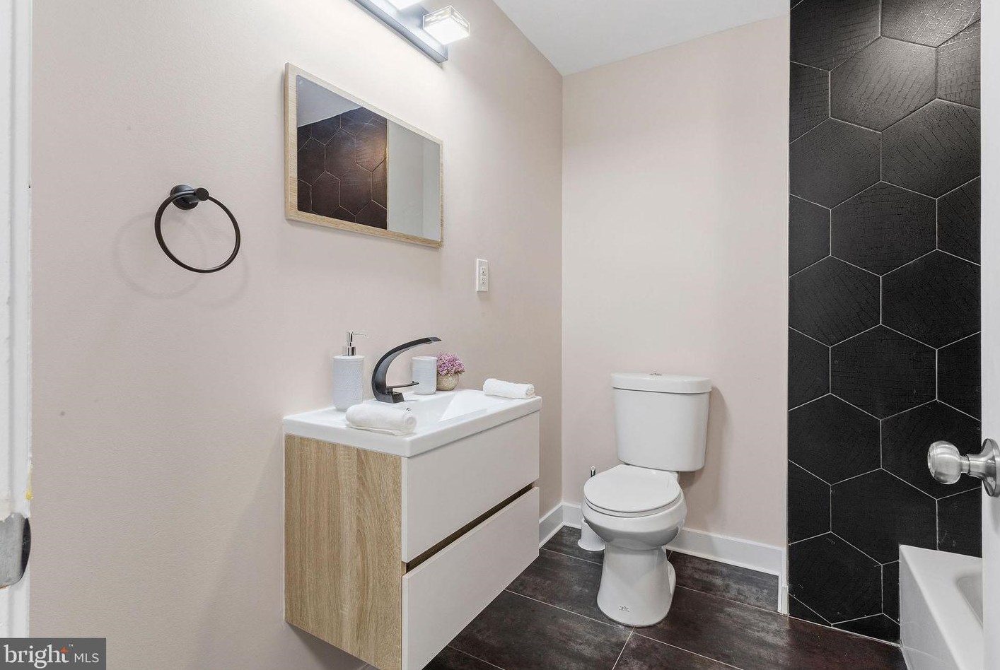 174 Morningside Dr, Pennsville NJ 08070-3046 exterior