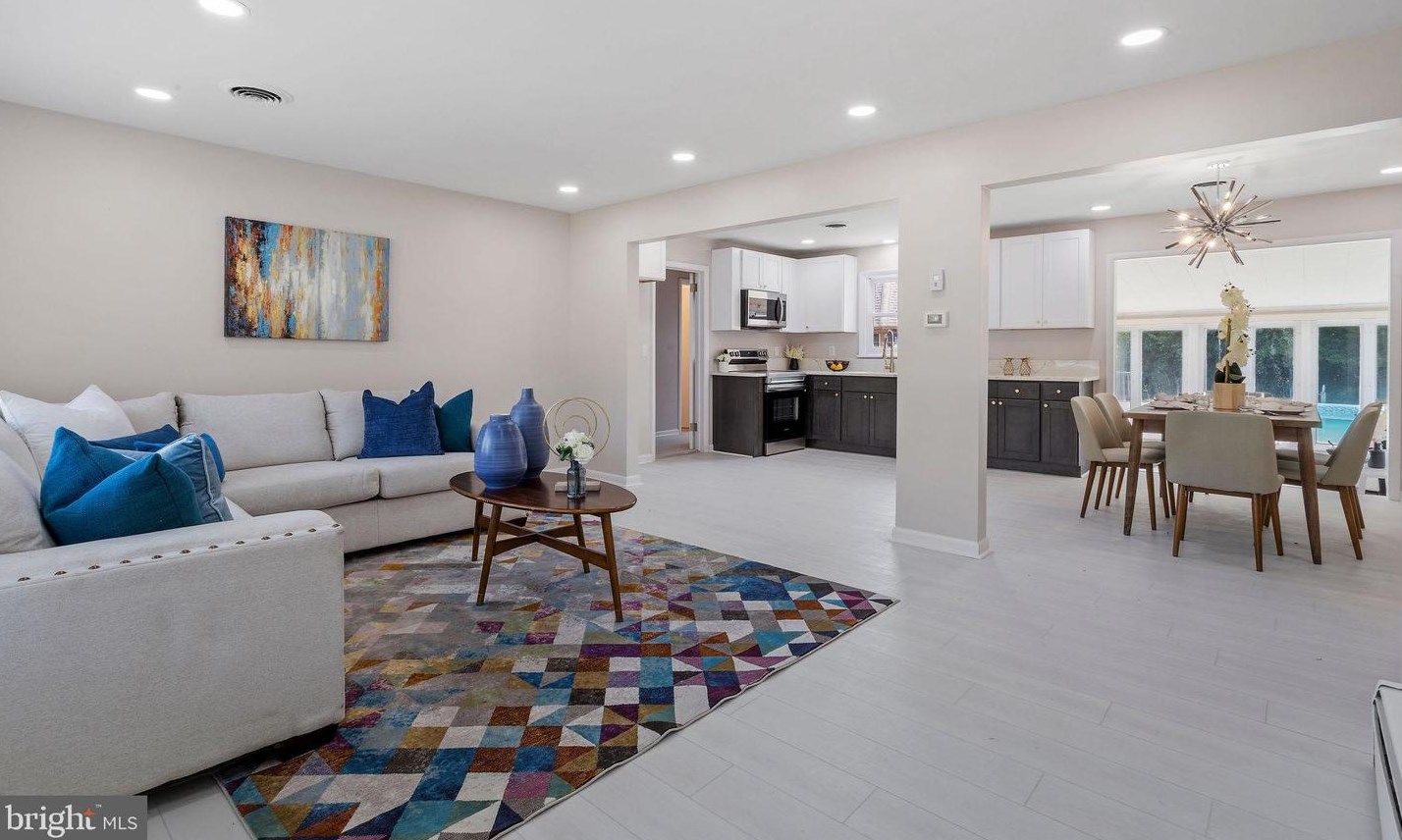 174 Morningside Dr, Pennsville NJ 08070-3046 exterior