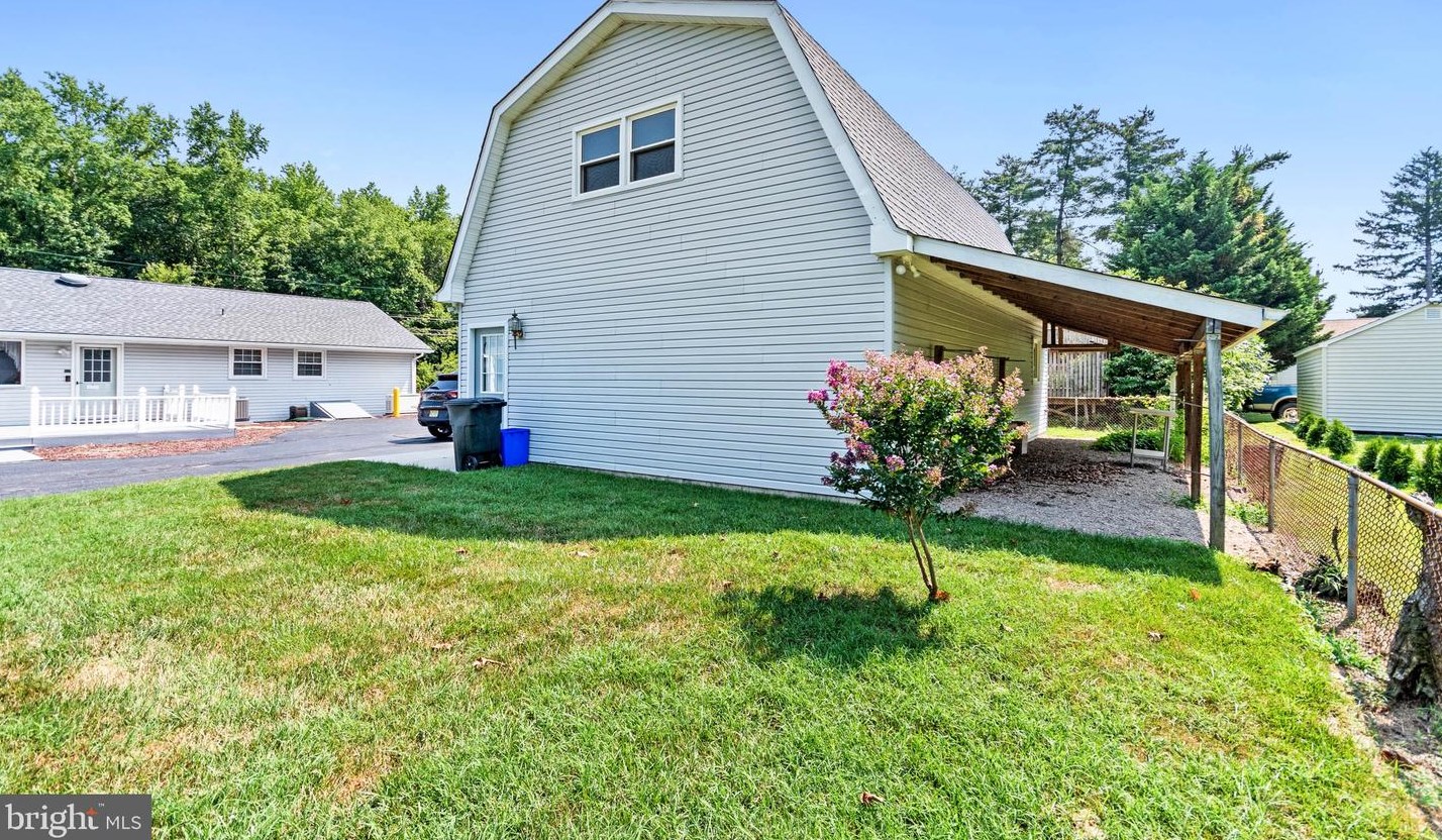 335 Pittsfield St, Pennsville NJ 08070-1924 exterior