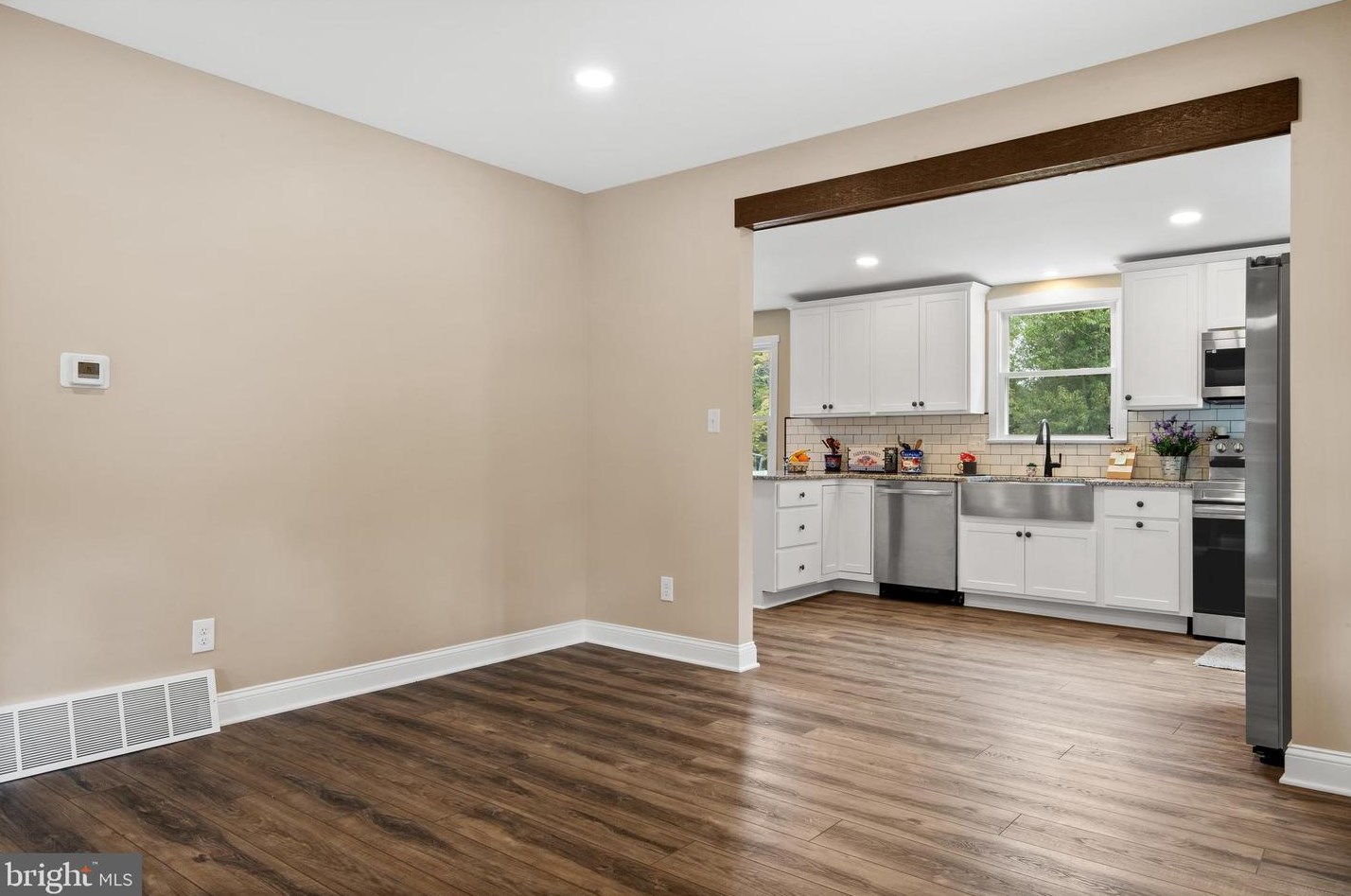 116 Pittsfield St, Pennsville NJ 08070-1831 exterior