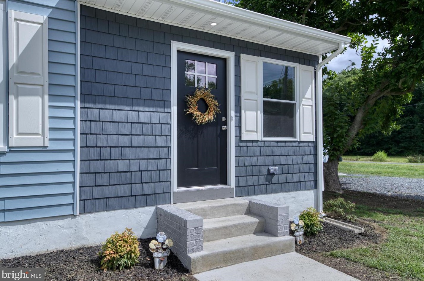 116 Pittsfield St, Pennsville NJ 08070-1831 exterior