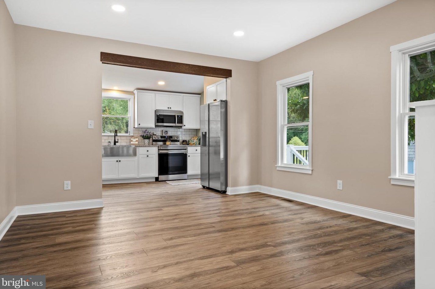 116 Pittsfield St, Pennsville NJ 08070-1831 exterior