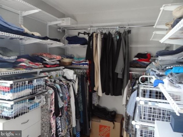 31 Harvard Rd, Pennsville NJ 08070-2974 exterior