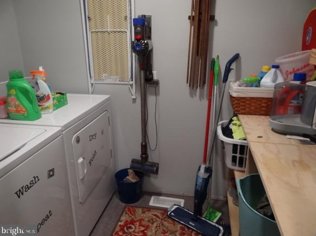 31 Harvard Rd, Pennsville NJ 08070-2974 exterior