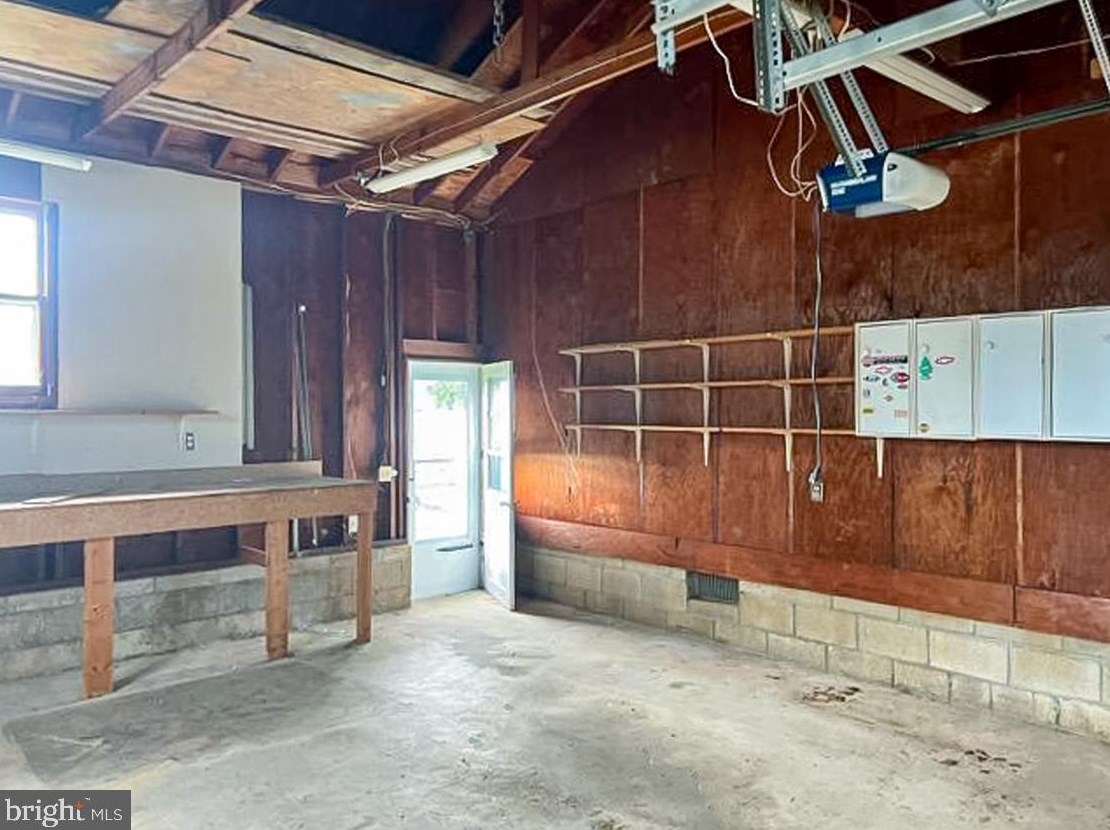 42 Penn Bch Dr, Pennsville NJ 08070-3643 exterior