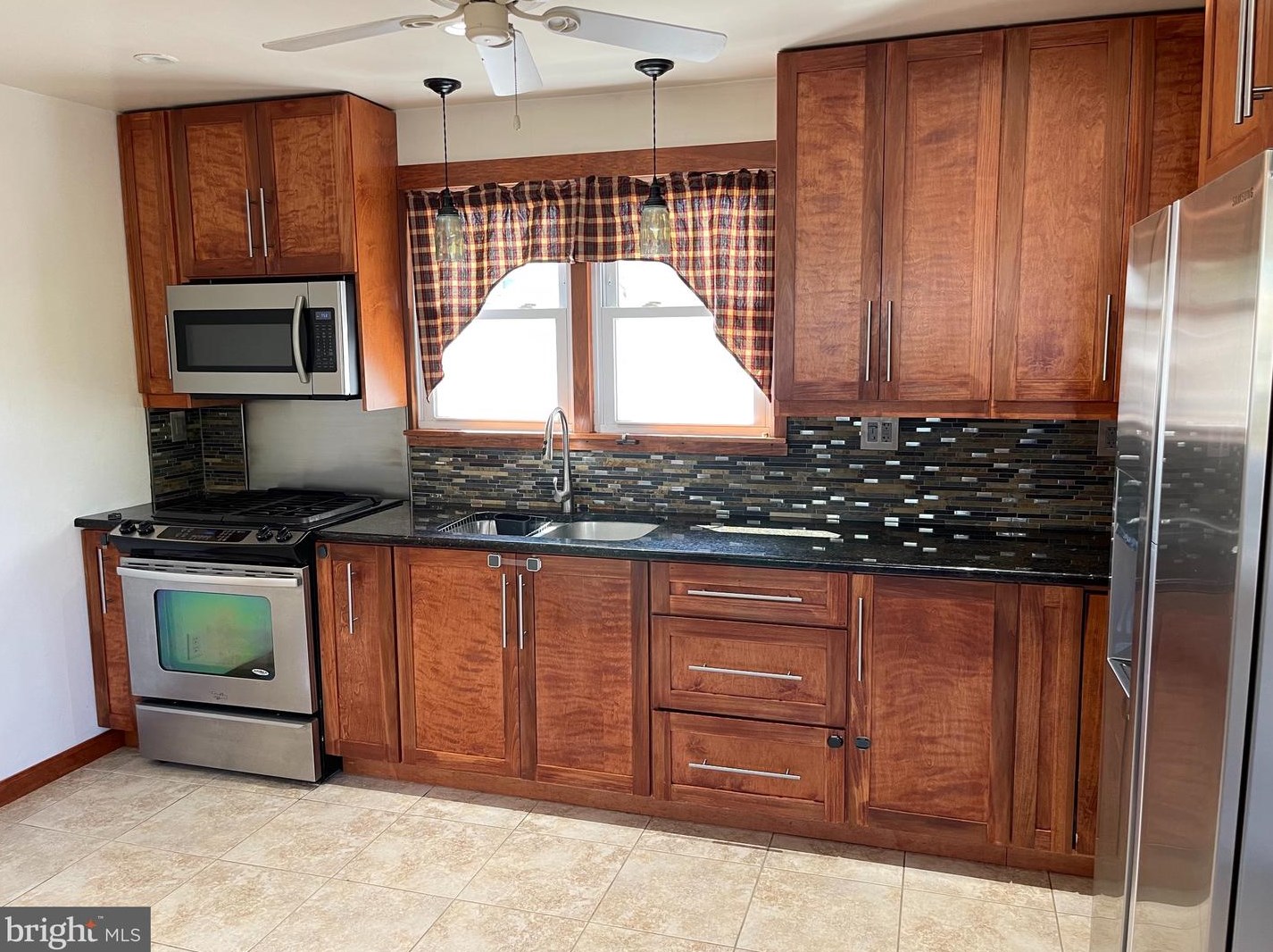 33 Harvard Rd, Pennsville NJ 08070-3603 exterior