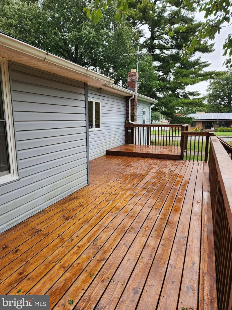 70 Heron Ave, Pennsville NJ 08070-1307 exterior