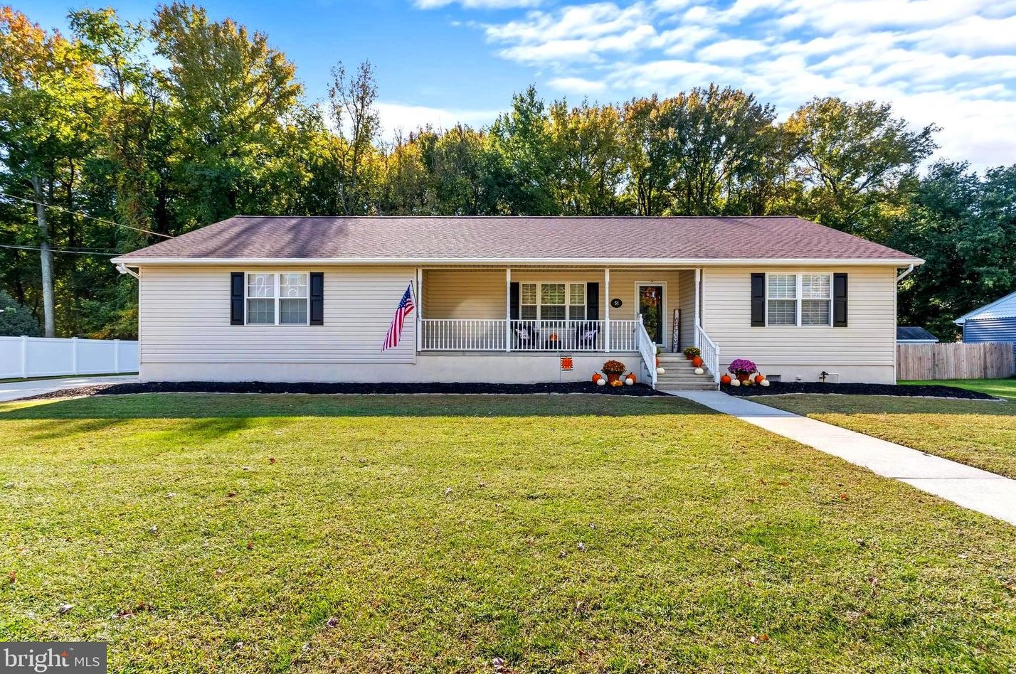 51 Heron Ave, Pennsville NJ  08070-1307 exterior