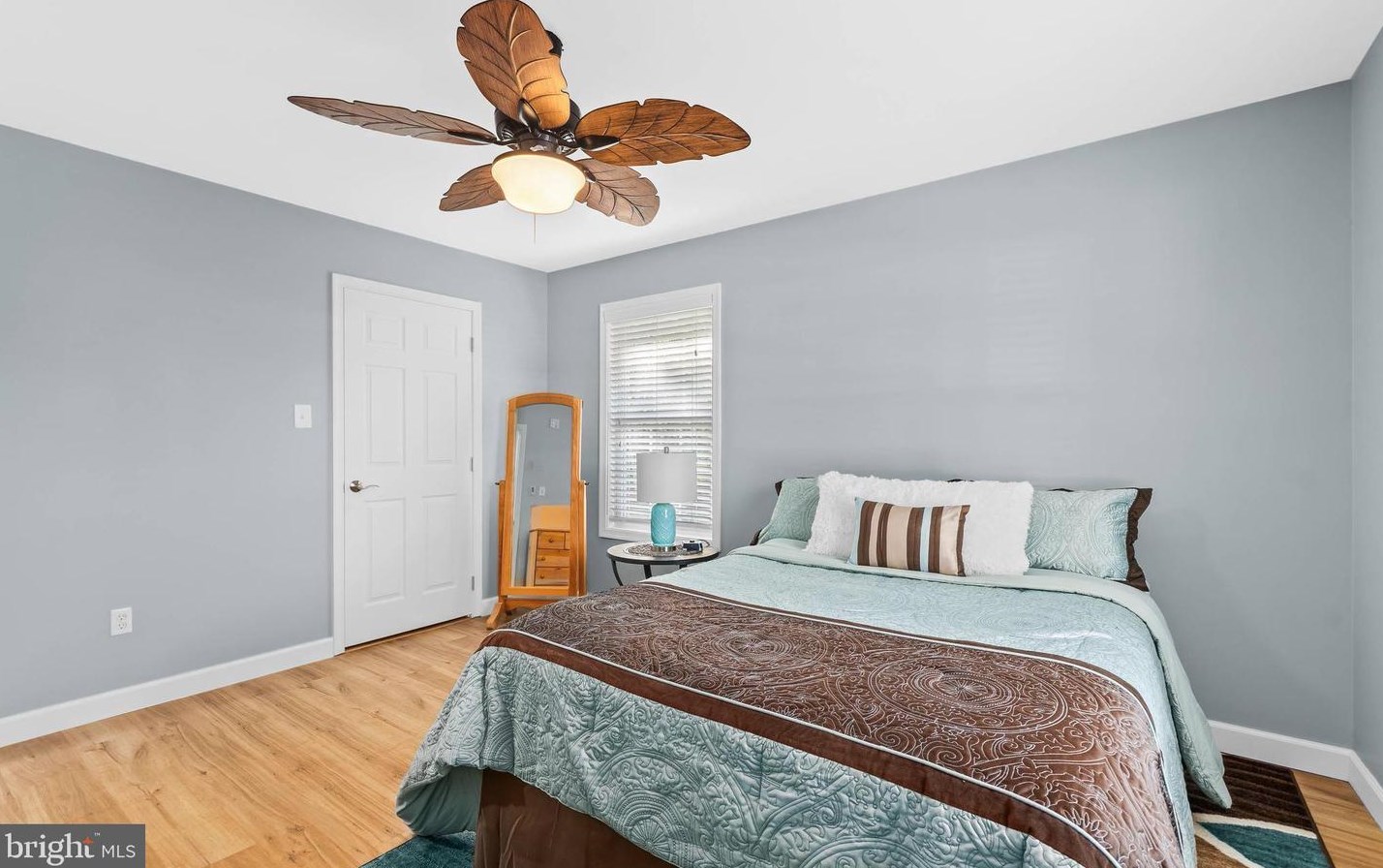 51 Heron Ave, Pennsville NJ  08070-1307 exterior