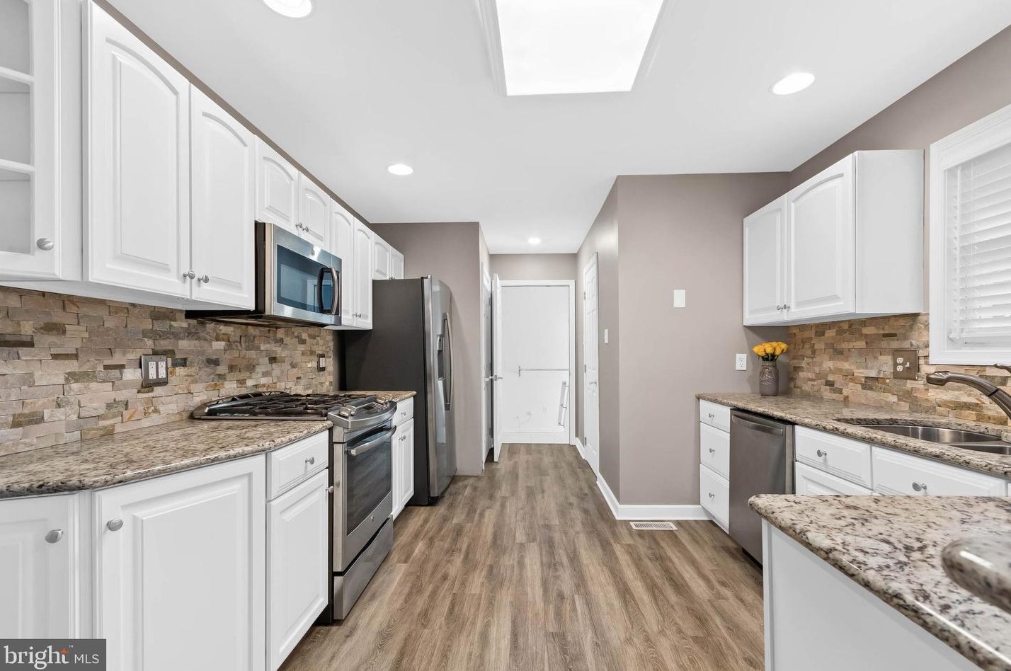 51 Heron Ave, Pennsville NJ  08070-1307 exterior