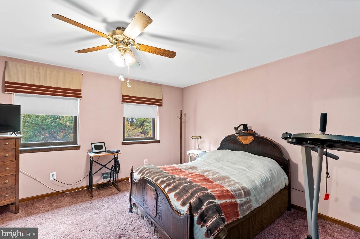 75 Pennsville Auburn Rd, Carneys Point Township NJ  08069-3625 exterior