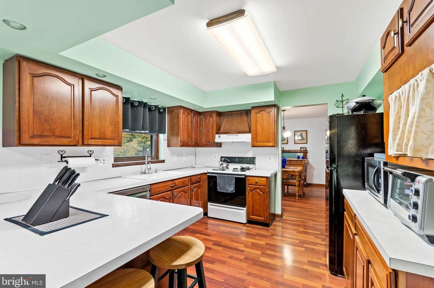 75 Pennsville Auburn Rd, Carneys Point Township NJ  08069-3625 exterior