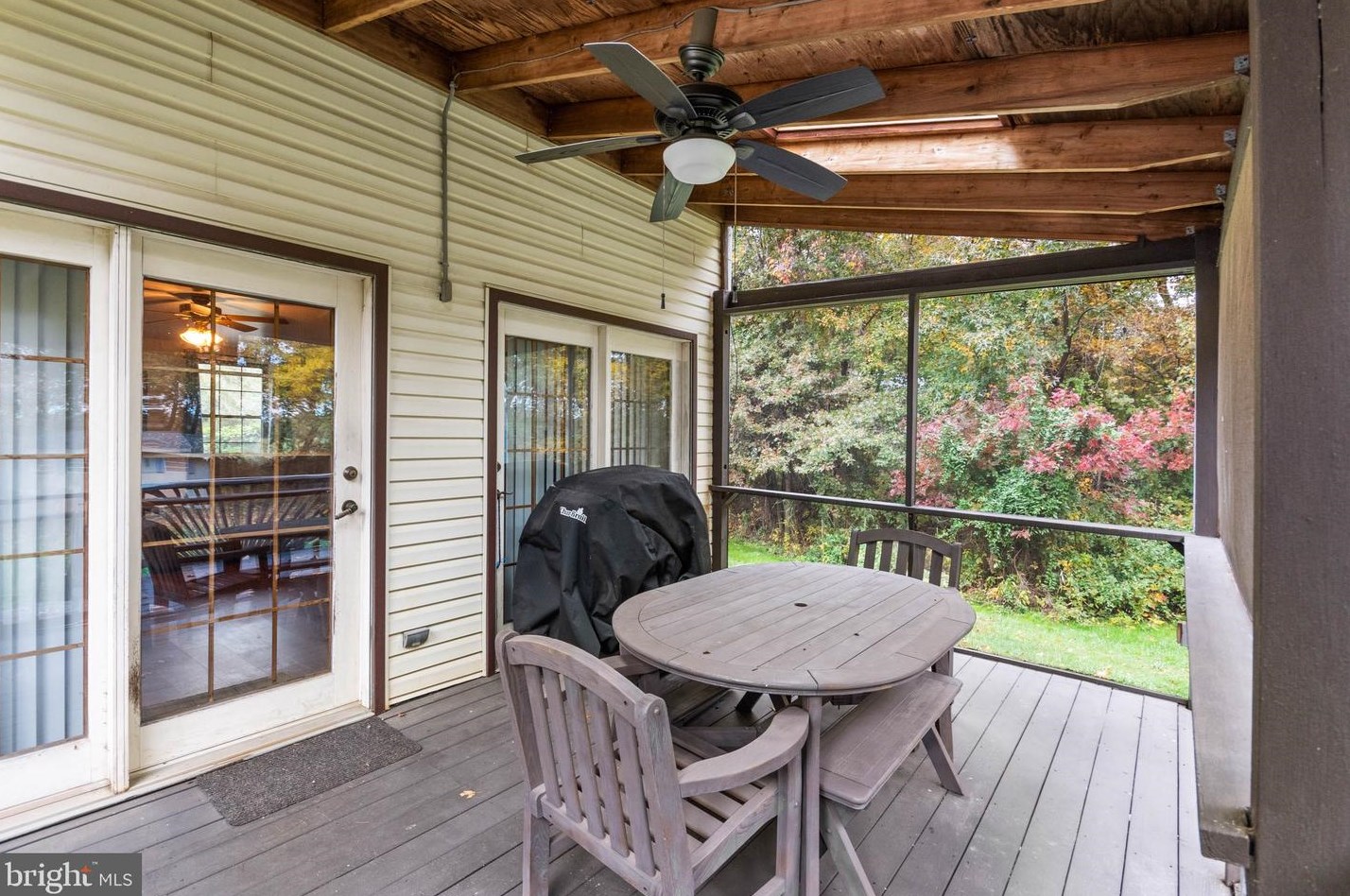 75 Pennsville Auburn Rd, Carneys Point Township NJ  08069-3625 exterior