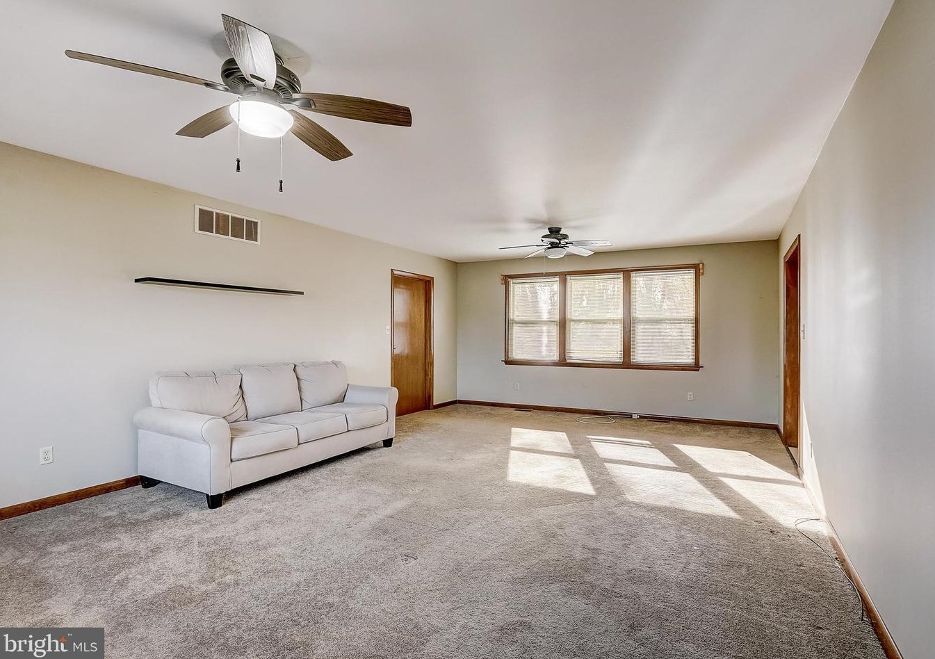 145 Harvard Rd, Pennsville NJ 08070-2927 exterior