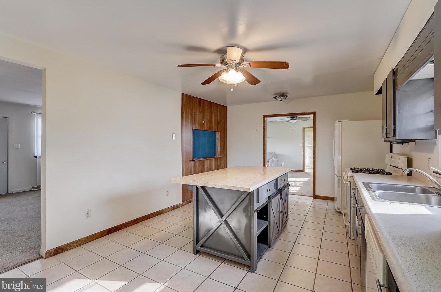 145 Harvard Rd, Pennsville NJ 08070-2927 exterior