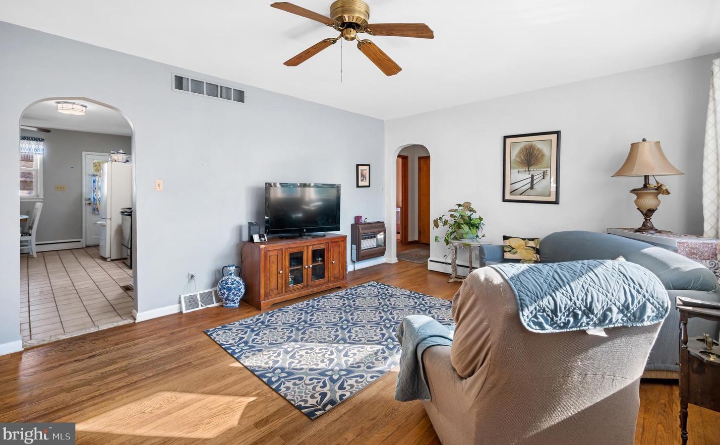 142 Eaton Rd, Pennsville NJ 08070-2446 exterior