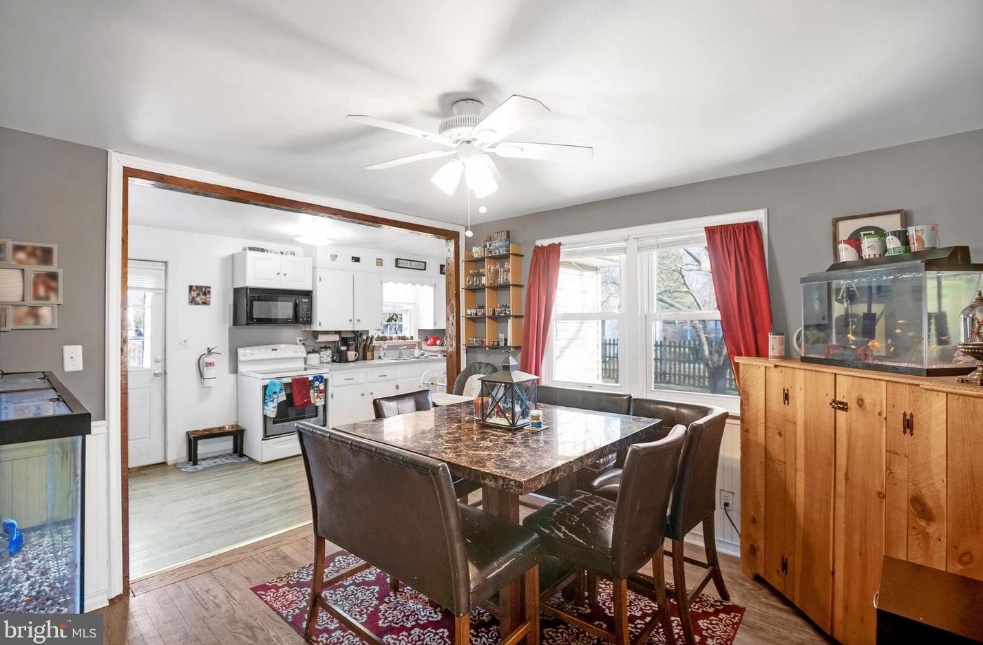 86 Highland Ave, Pennsville NJ  08070-2209 exterior