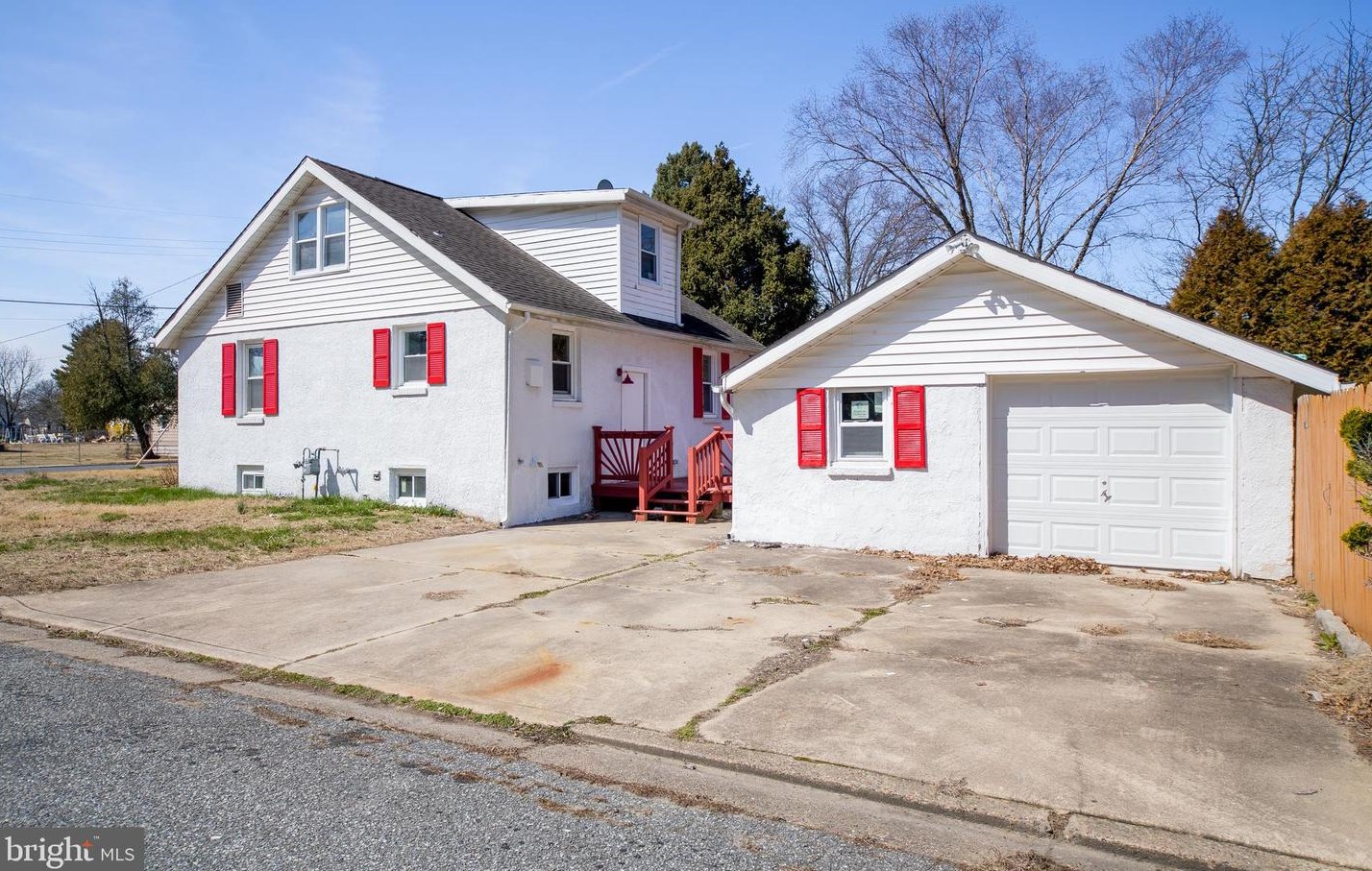 38 Marlyn Ave, Pennsville NJ 08070-1405 exterior