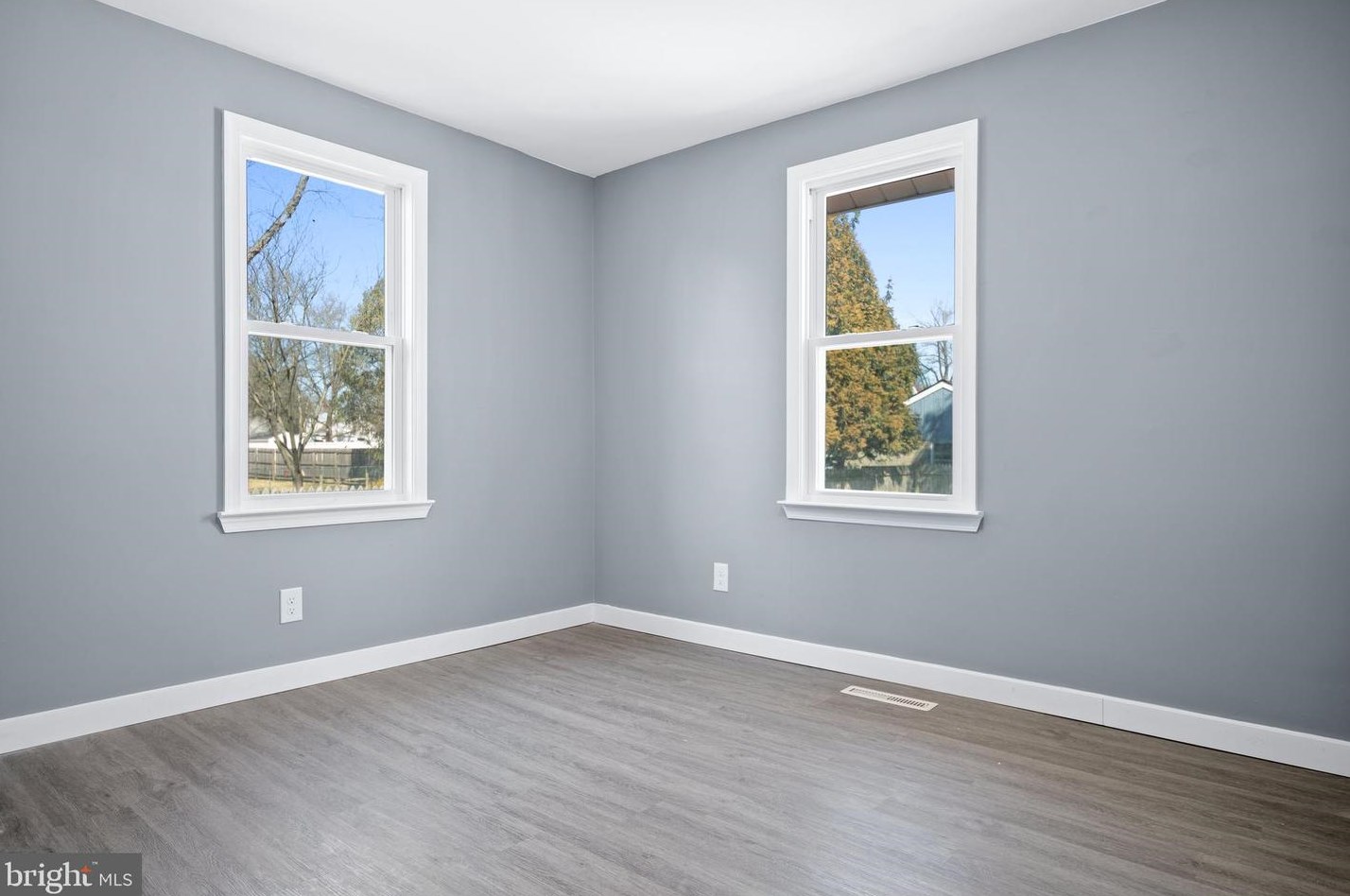 38 Marlyn Ave, Pennsville NJ 08070-1405 exterior