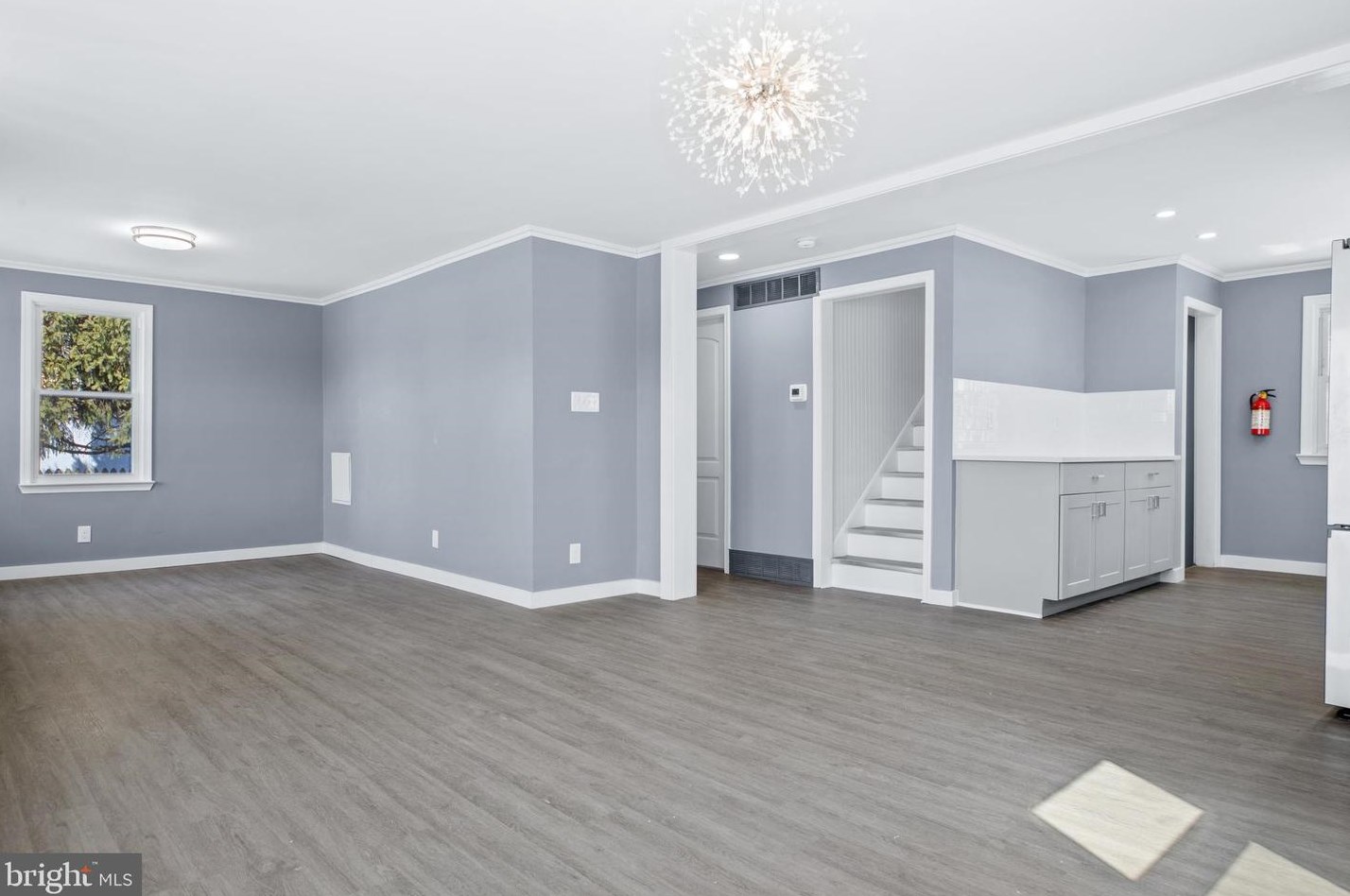 38 Marlyn Ave, Pennsville NJ 08070-1405 exterior