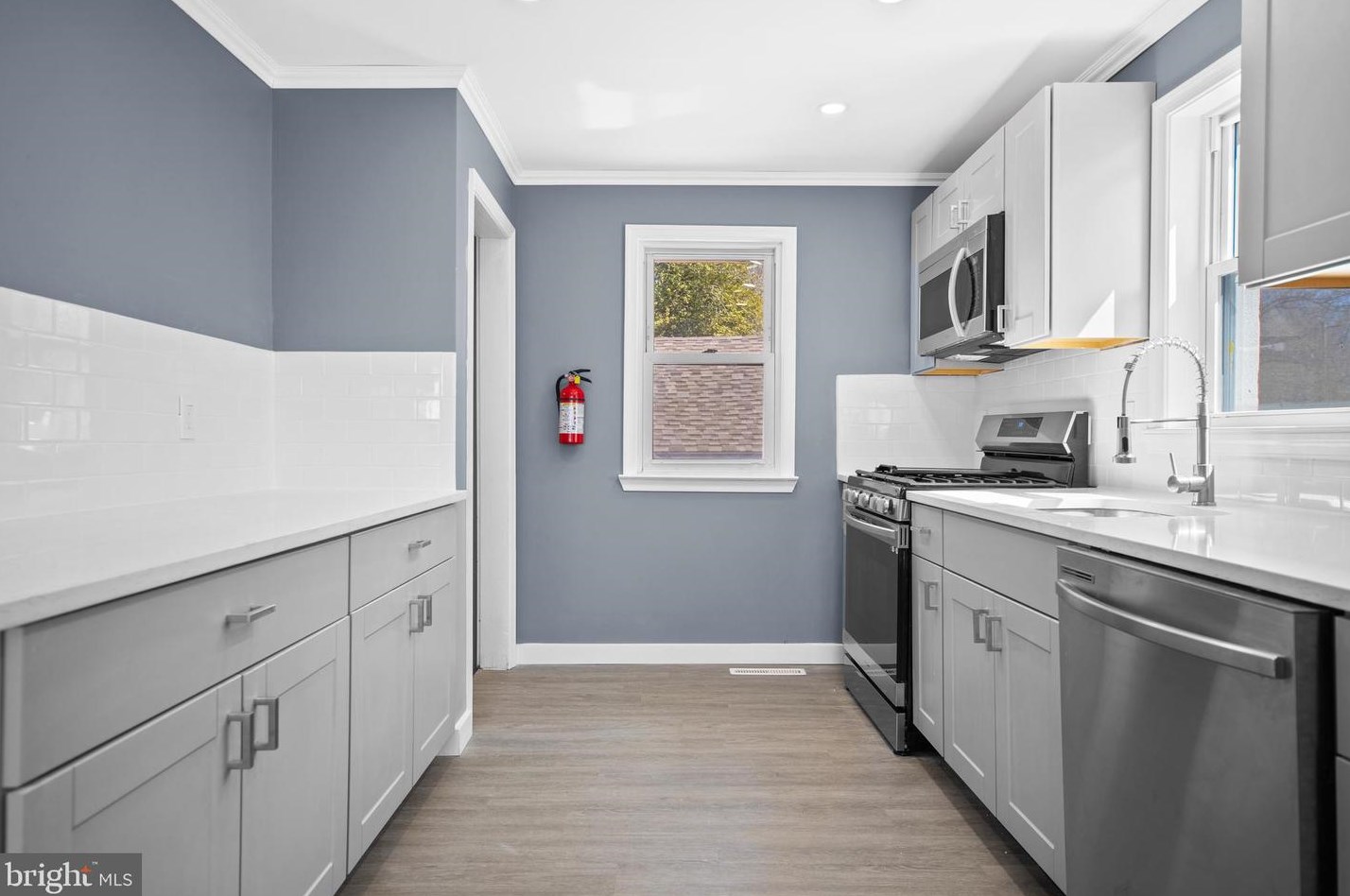 38 Marlyn Ave, Pennsville NJ 08070-1405 exterior