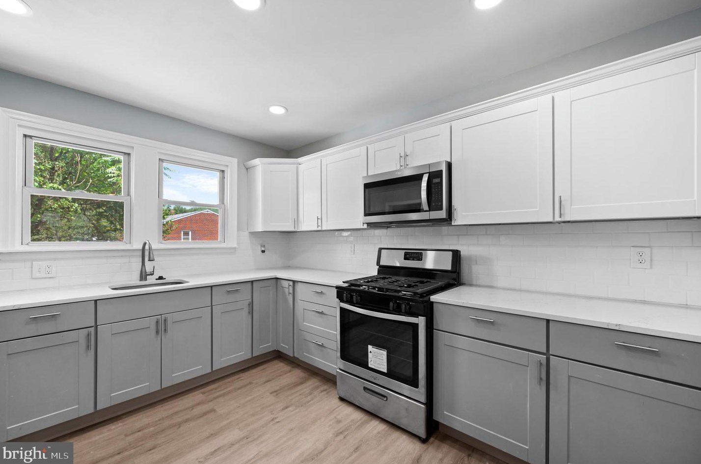 174 Dolbow Ave, Carneys Point Township NJ  08069-3102 exterior