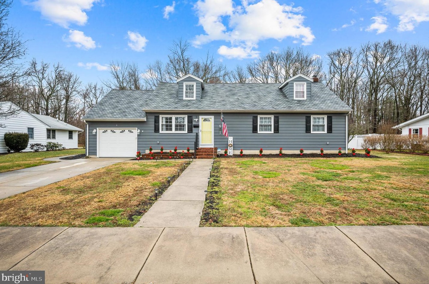 8 Woodside Pl, Pennsville NJ  08070-1319 exterior