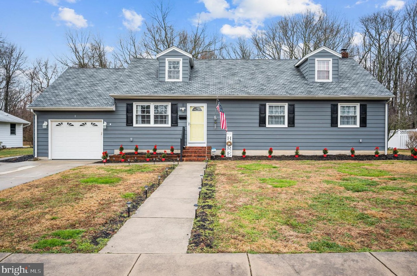 8 Woodside Pl, Pennsville NJ  08070-1319 exterior