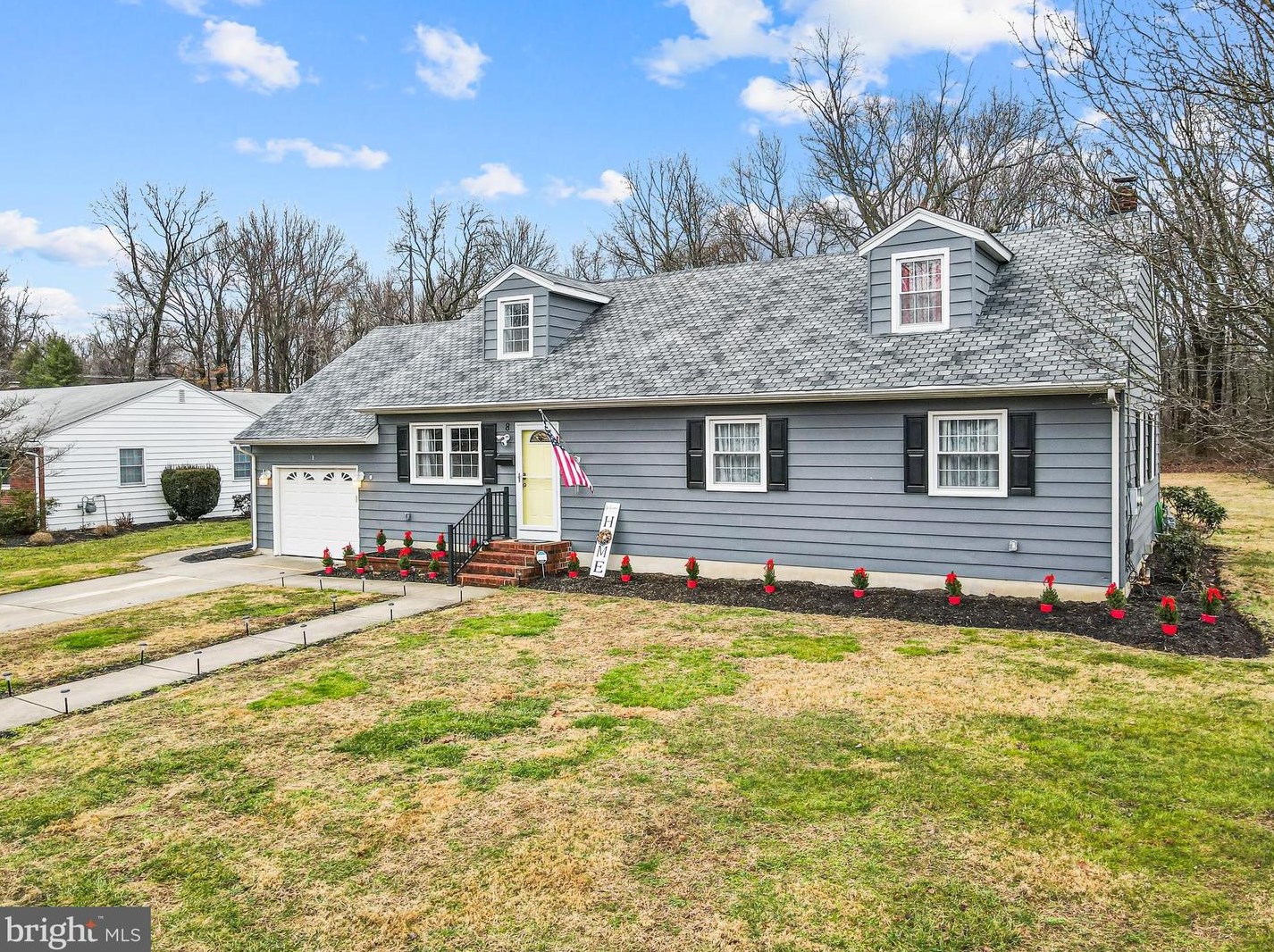 8 Woodside Pl, Pennsville NJ  08070-1319 exterior