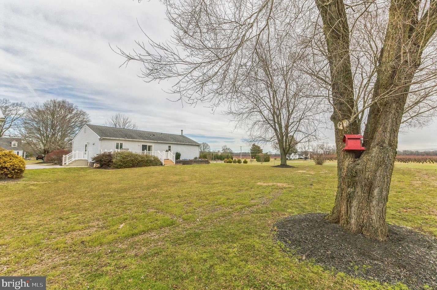 5 New Freedom Rd, Aura NJ  08343-1834 exterior