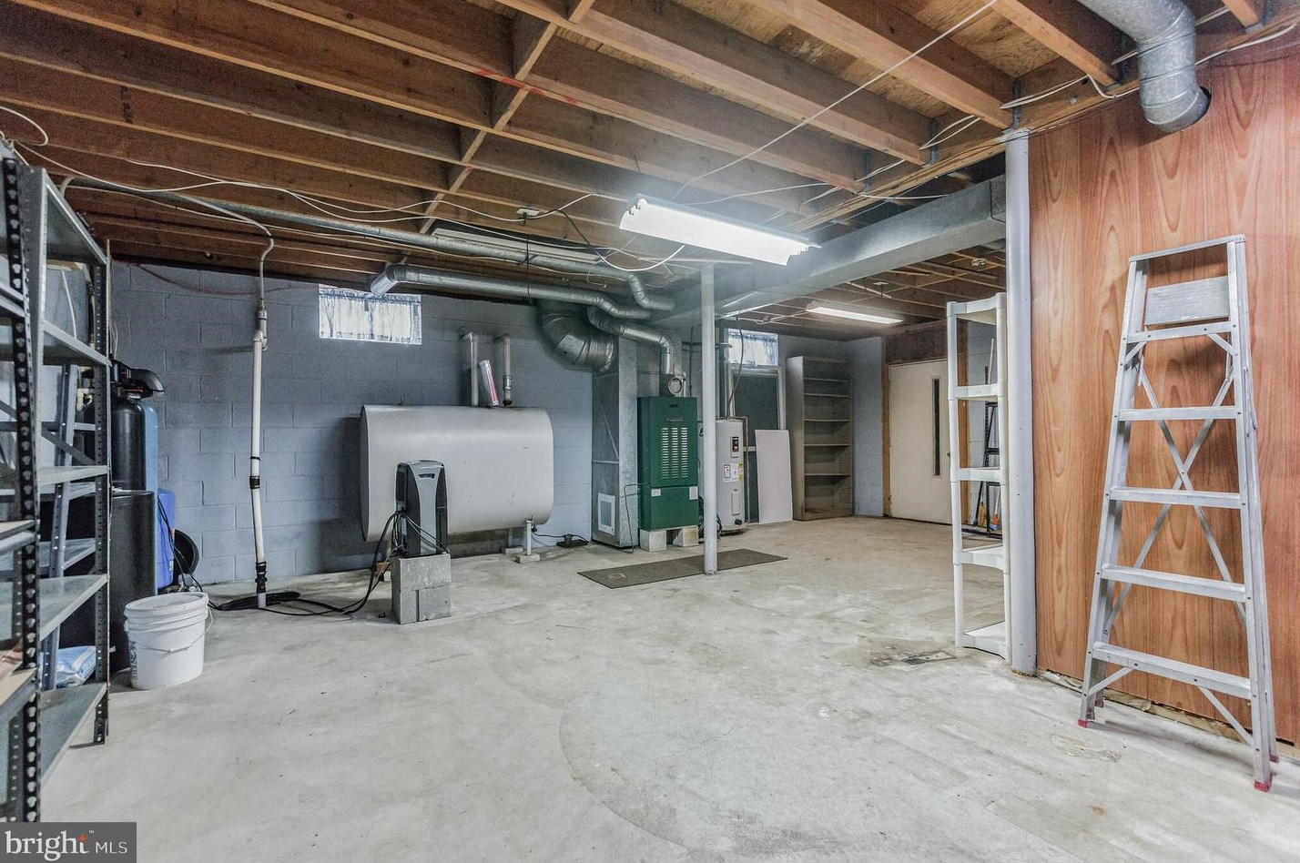 5 New Freedom Rd, Aura NJ  08343-1834 exterior