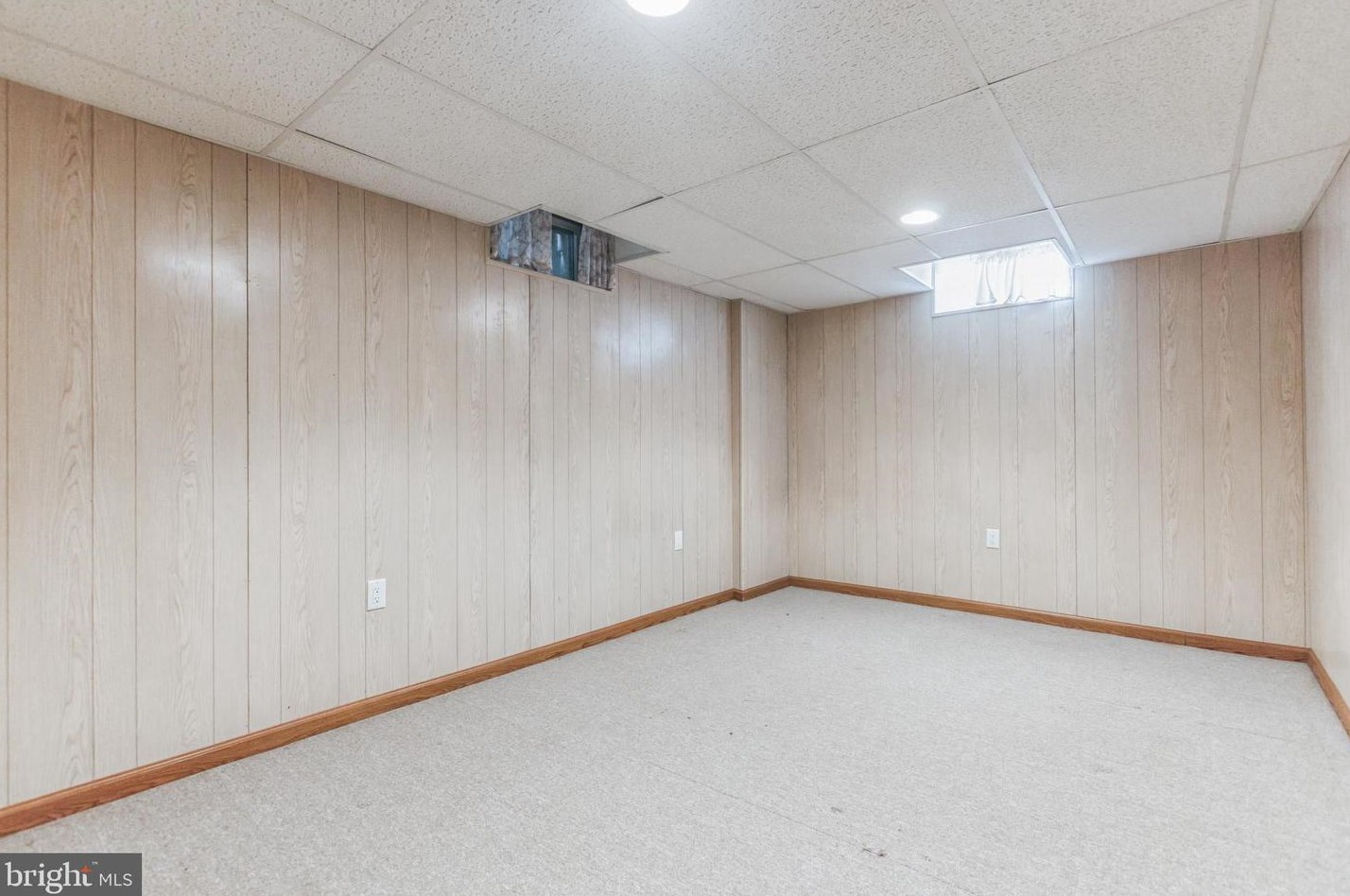 5 New Freedom Rd, Aura NJ  08343-1834 exterior