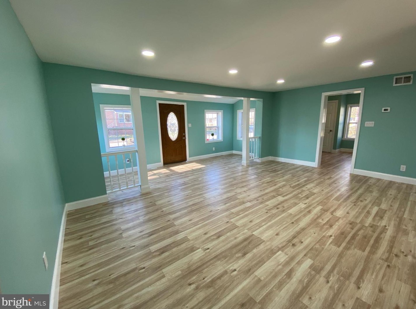 7 Miller Ave, Carneys Point Township NJ  08069-1501 exterior