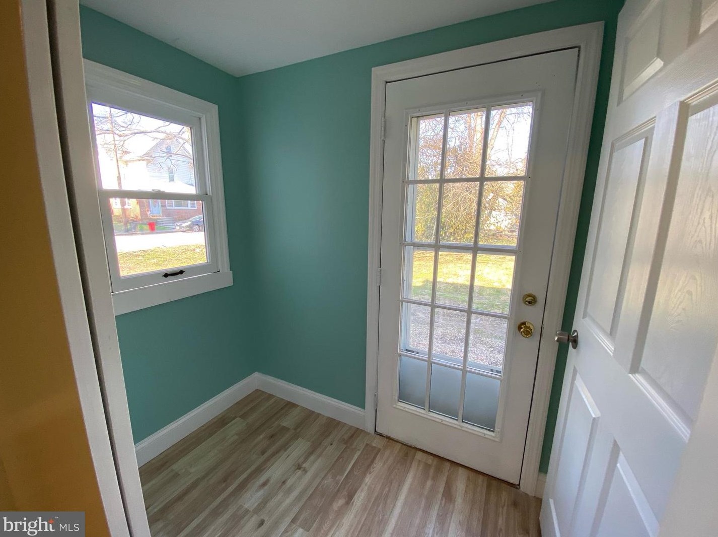 7 Miller Ave, Carneys Point Township NJ  08069-1501 exterior