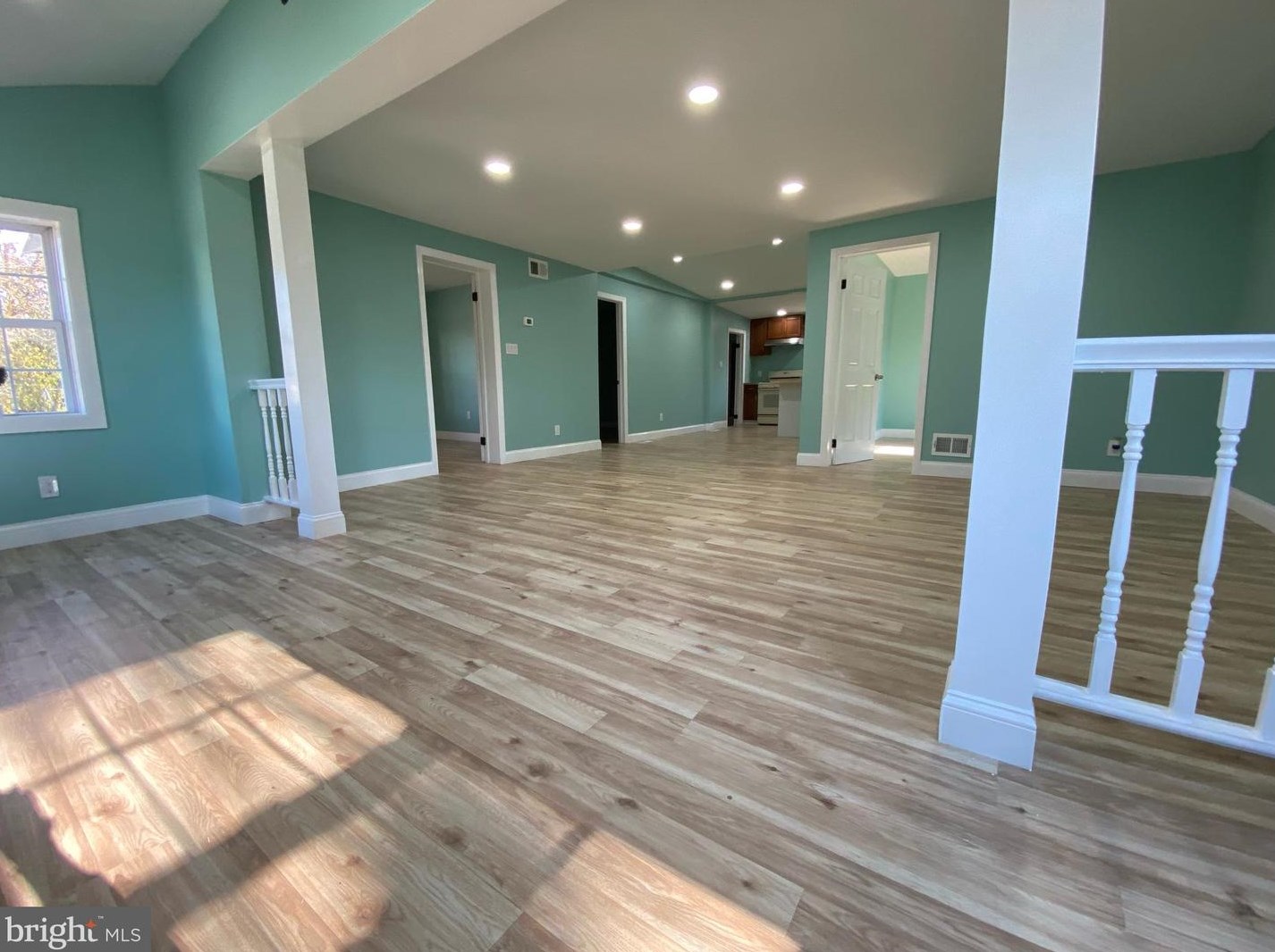 7 Miller Ave, Carneys Point Township NJ  08069-1501 exterior