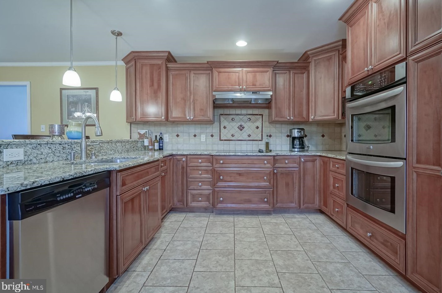 178 River Dr, Pennsville NJ  08070-1633 exterior