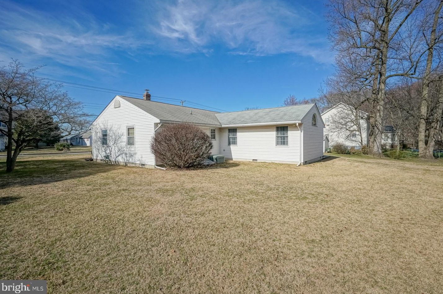 178 River Dr, Pennsville NJ  08070-1633 exterior