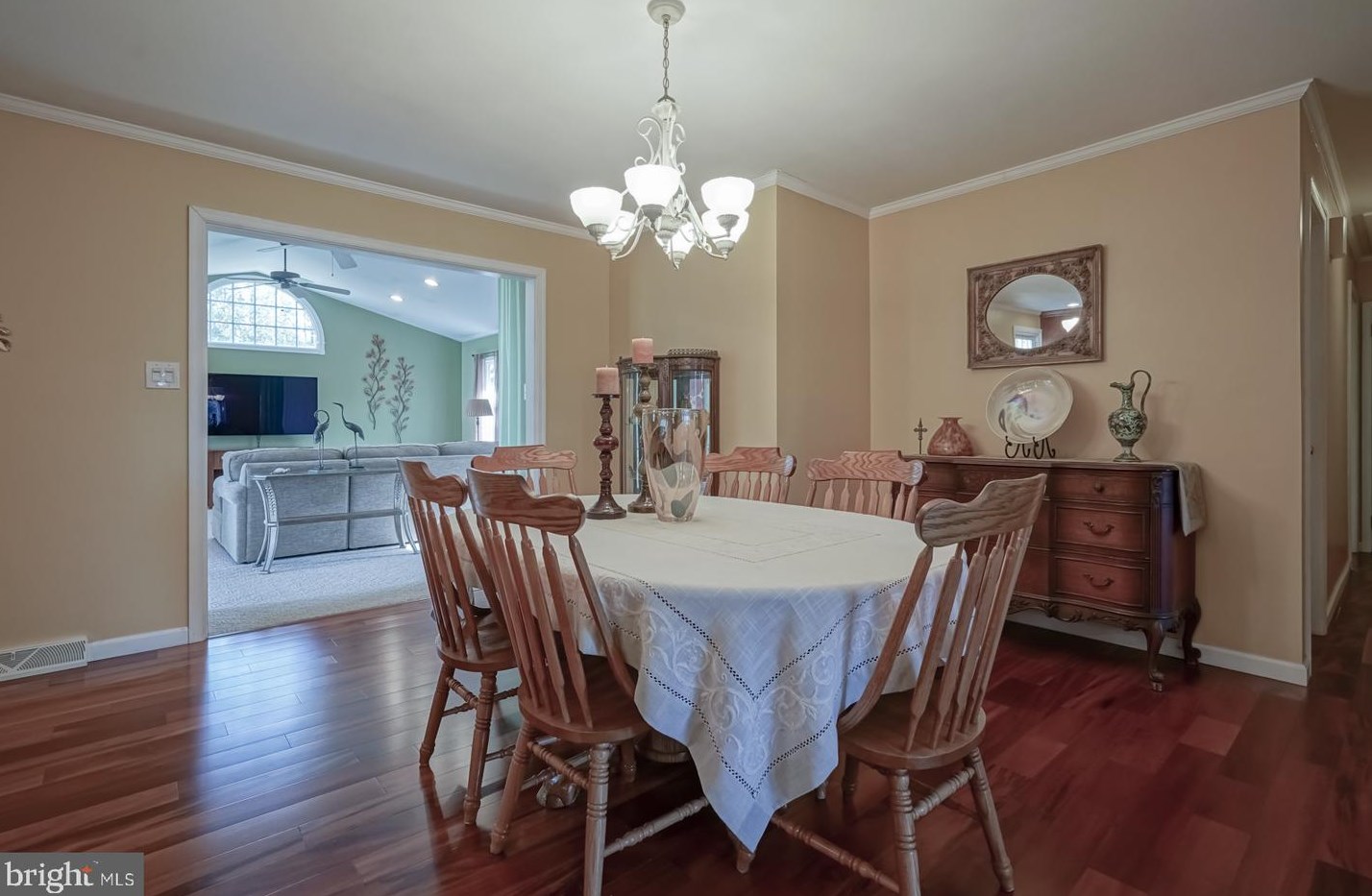 178 River Dr, Pennsville NJ  08070-1633 exterior