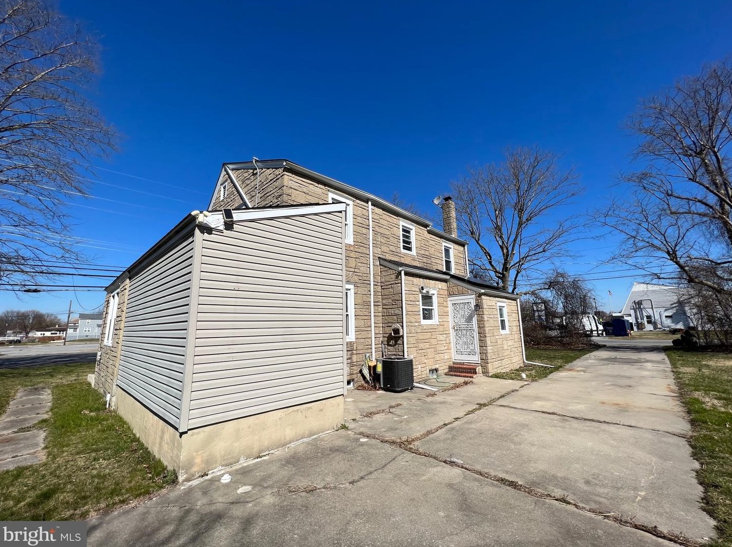 21 Virginia Ave, Carneys Point Township NJ  08069-1760 exterior