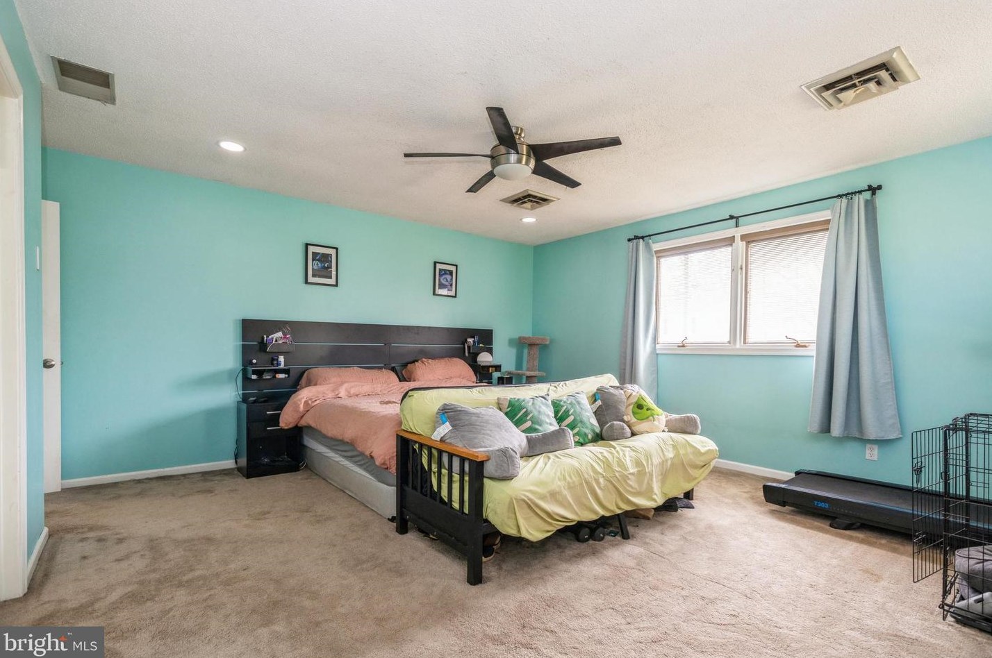 18 Grace Ave, Pennsville NJ  08070-1205 exterior