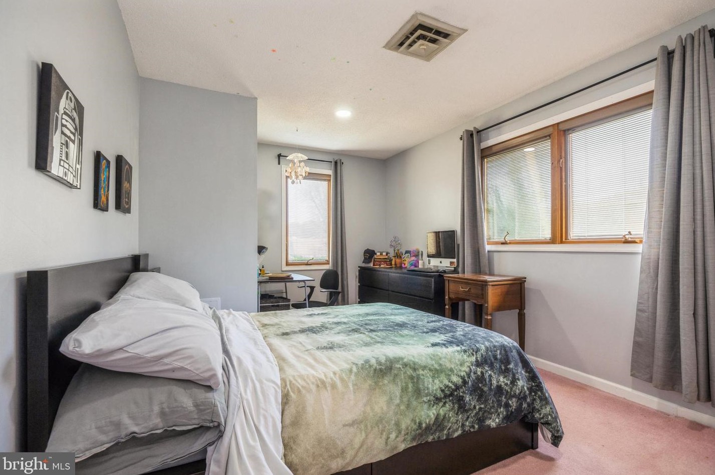 18 Grace Ave, Pennsville NJ  08070-1205 exterior