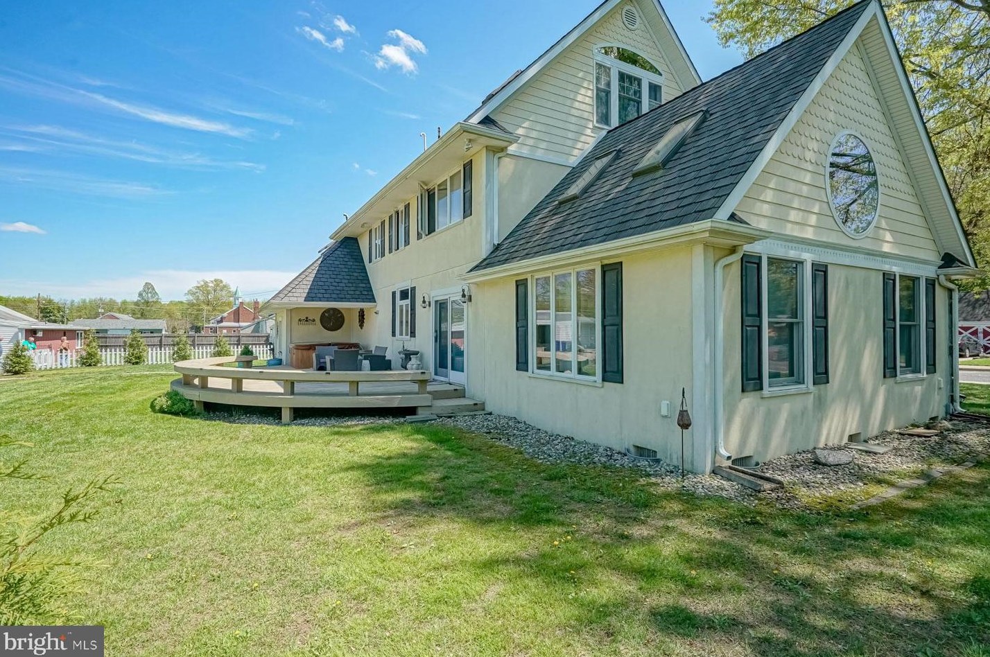 13 Cordrey Ave, Pennsville NJ  08070-2602 exterior