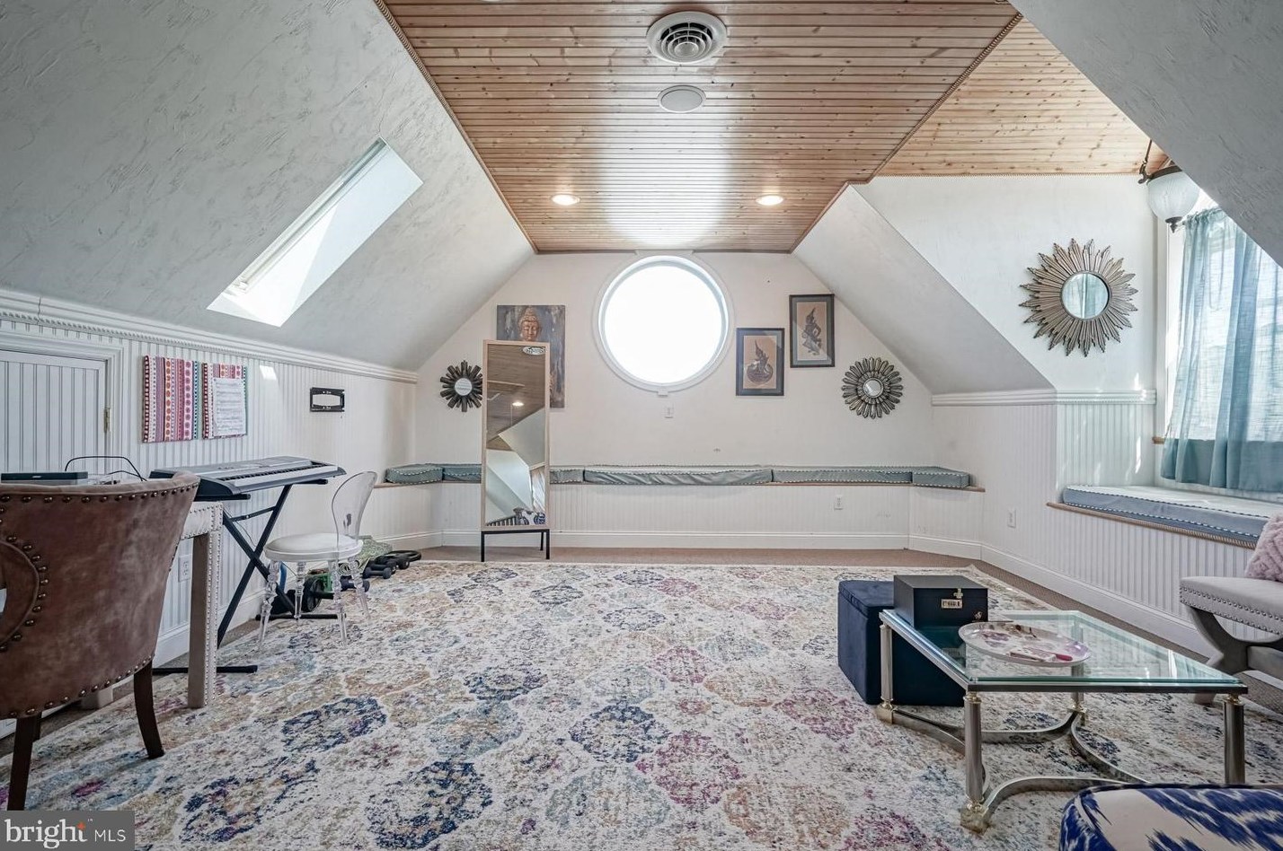 13 Cordrey Ave, Pennsville NJ  08070-2602 exterior