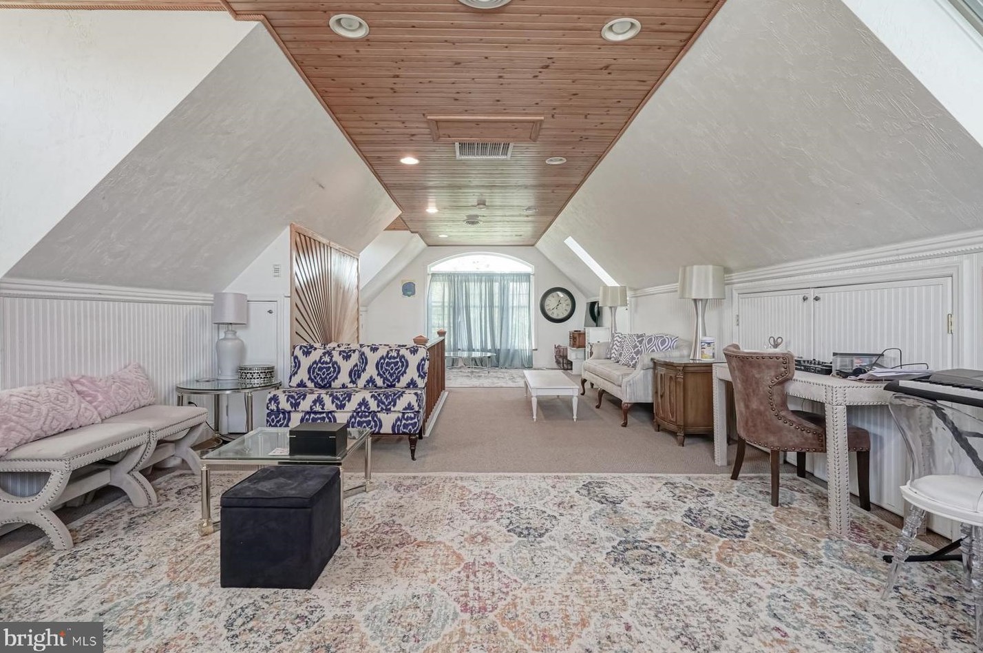 13 Cordrey Ave, Pennsville NJ  08070-2602 exterior