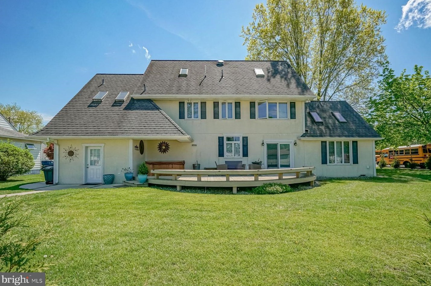 13 Cordrey Ave, Pennsville NJ  08070-2602 exterior