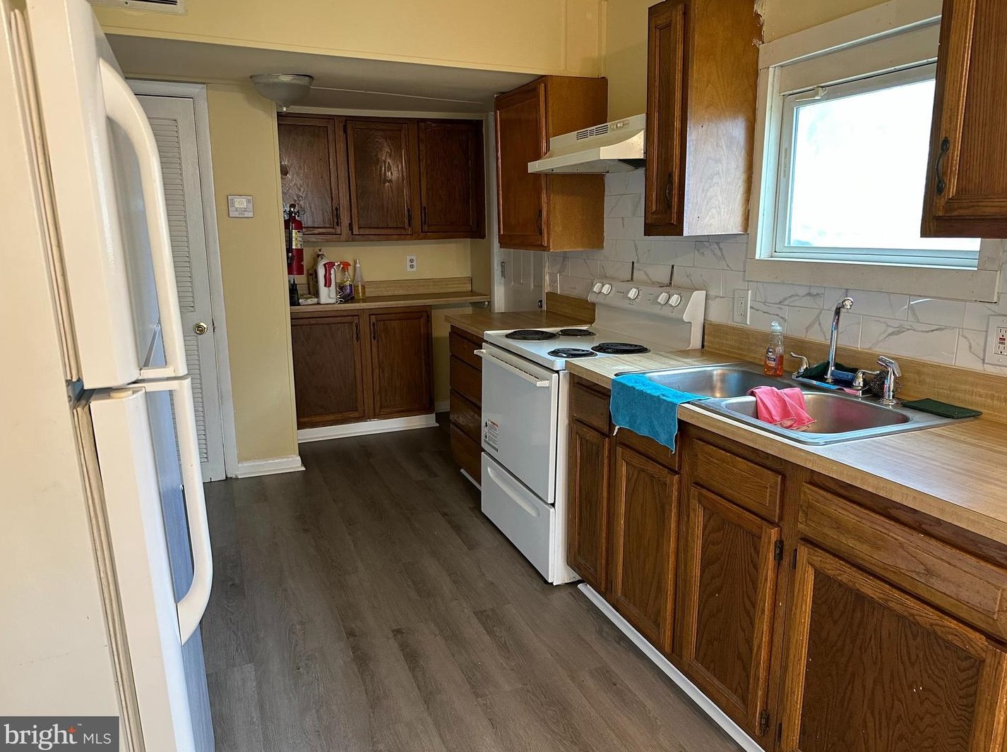 21 Griffith St, Carneys Point Township NJ  08069-1416 exterior
