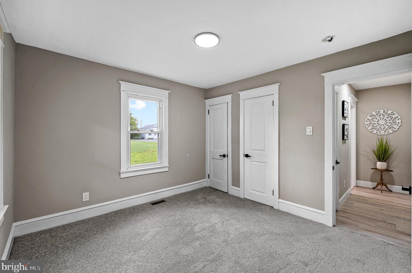 8 Kansas Rd, Pennsville NJ  08070-3612 exterior