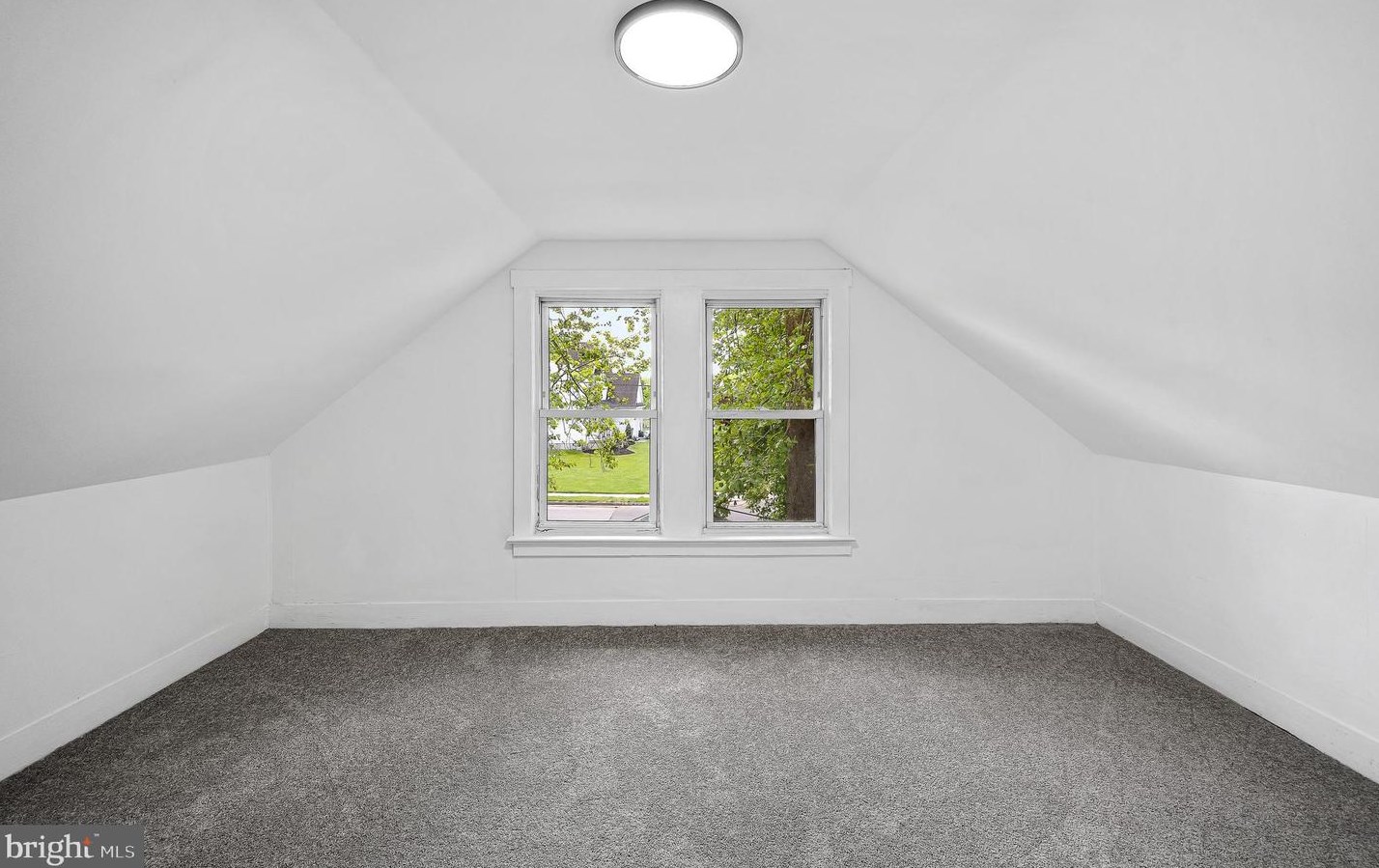 8 Kansas Rd, Pennsville NJ  08070-3612 exterior