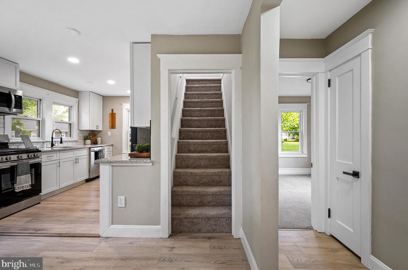 8 Kansas Rd, Pennsville NJ  08070-3612 exterior