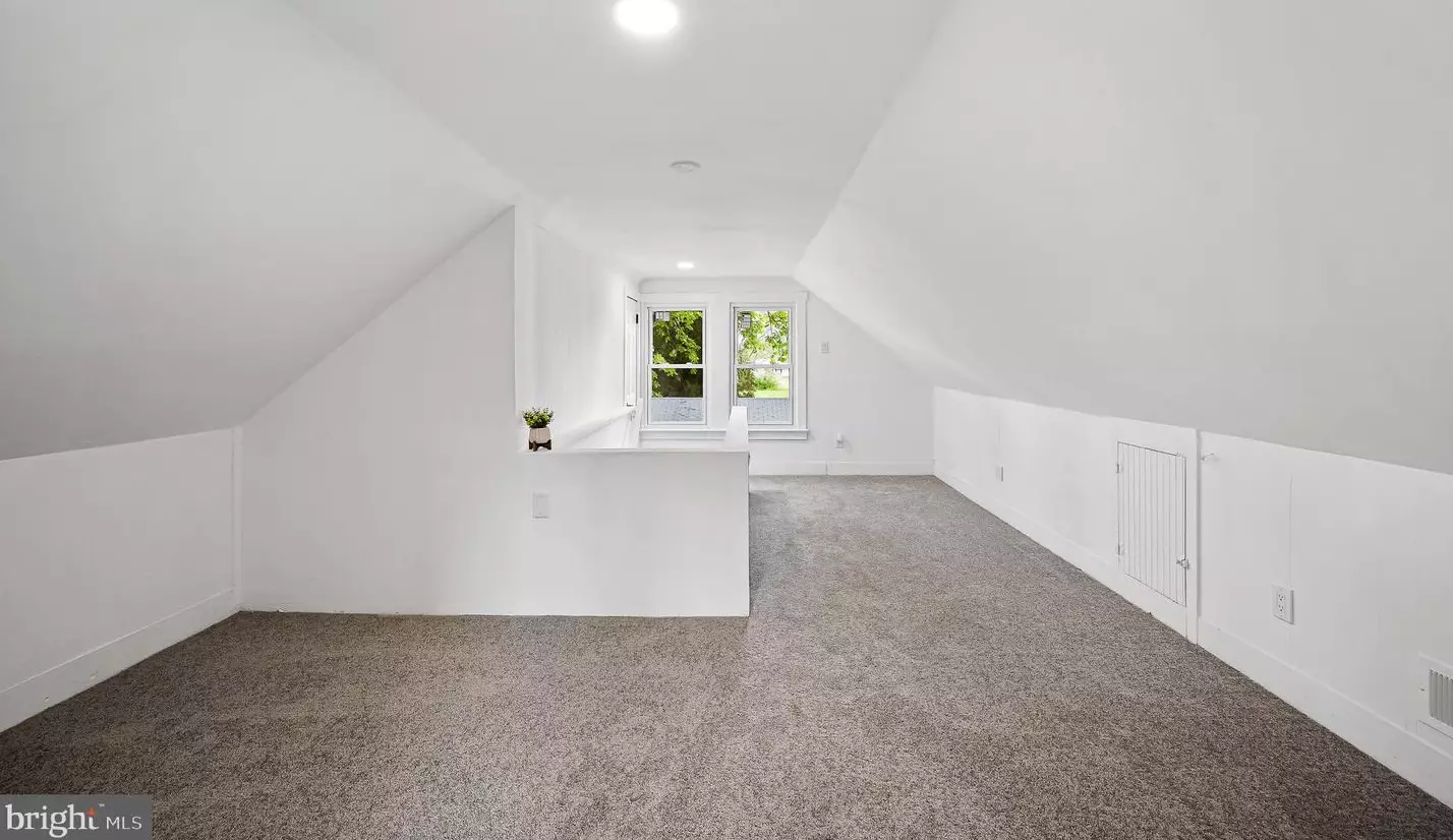 8 Kansas Rd, Pennsville NJ  08070-3612 exterior